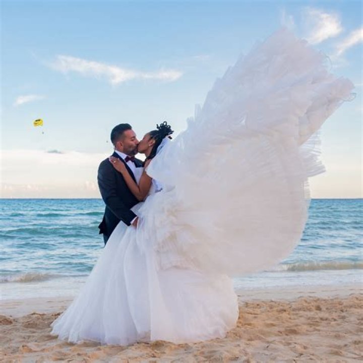 Do guests pay for destination weddings