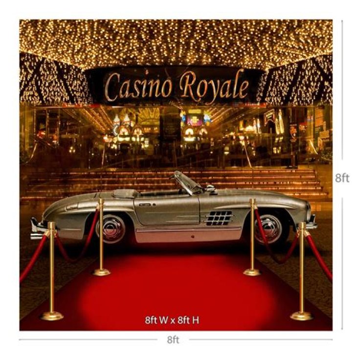 Who sang the Casino Royale theme
